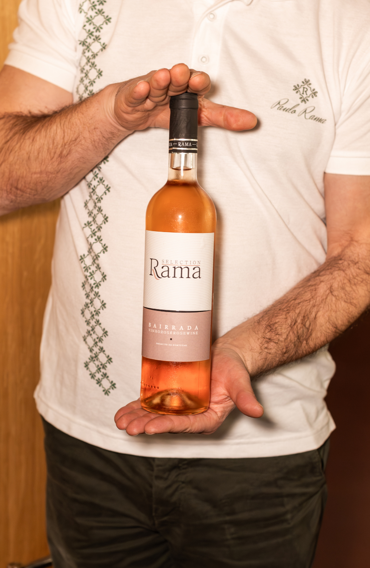 Garrafa de vinho branco